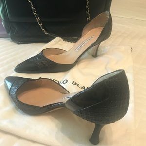 Manolo Blahnik Black leather patent 7.5